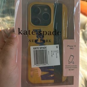 Kate spade iPhone 13 Pro metro card case